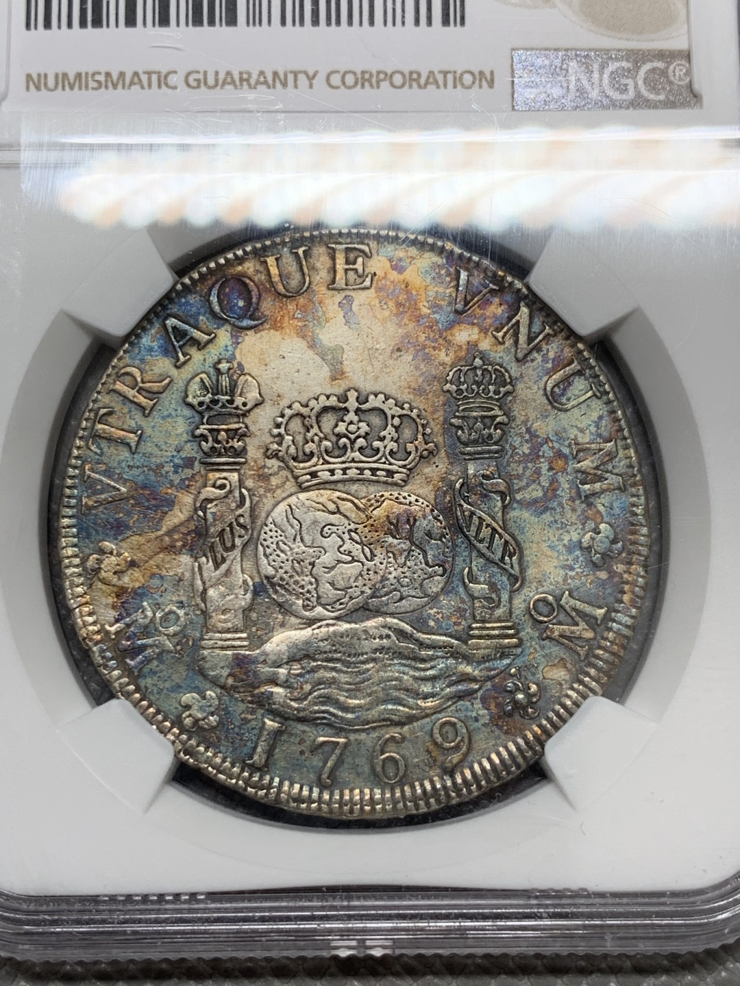 《竞宝斋》第131场-周日，周一连拍 (全场包邮) NGC-AUD 西属墨西哥1769年 8R 地球双柱银币 早期双柱 细节好 五彩原味难得