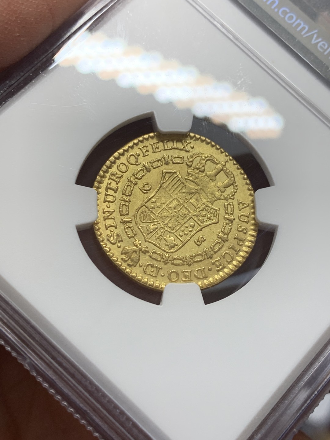 《竞宝斋》第131场-周日，周一连拍 (全场包邮) NGC-AU53 西班牙1820年 费尔南多七世 2埃斯库多金币 非常稀少的版式 品相细节都一流 严重低评