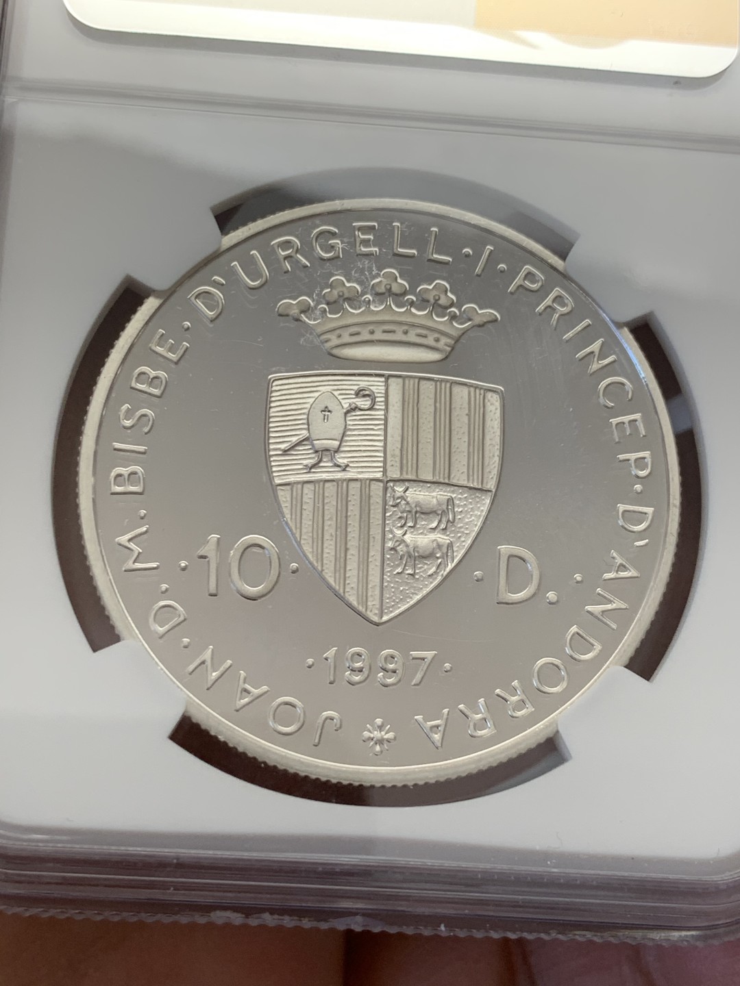 《竞宝斋》第131场-周日，周一连拍 (全场包邮) NGC-PF67 安道尔1997年 保护动物系列红狼母子 10第纳尔精制大银币