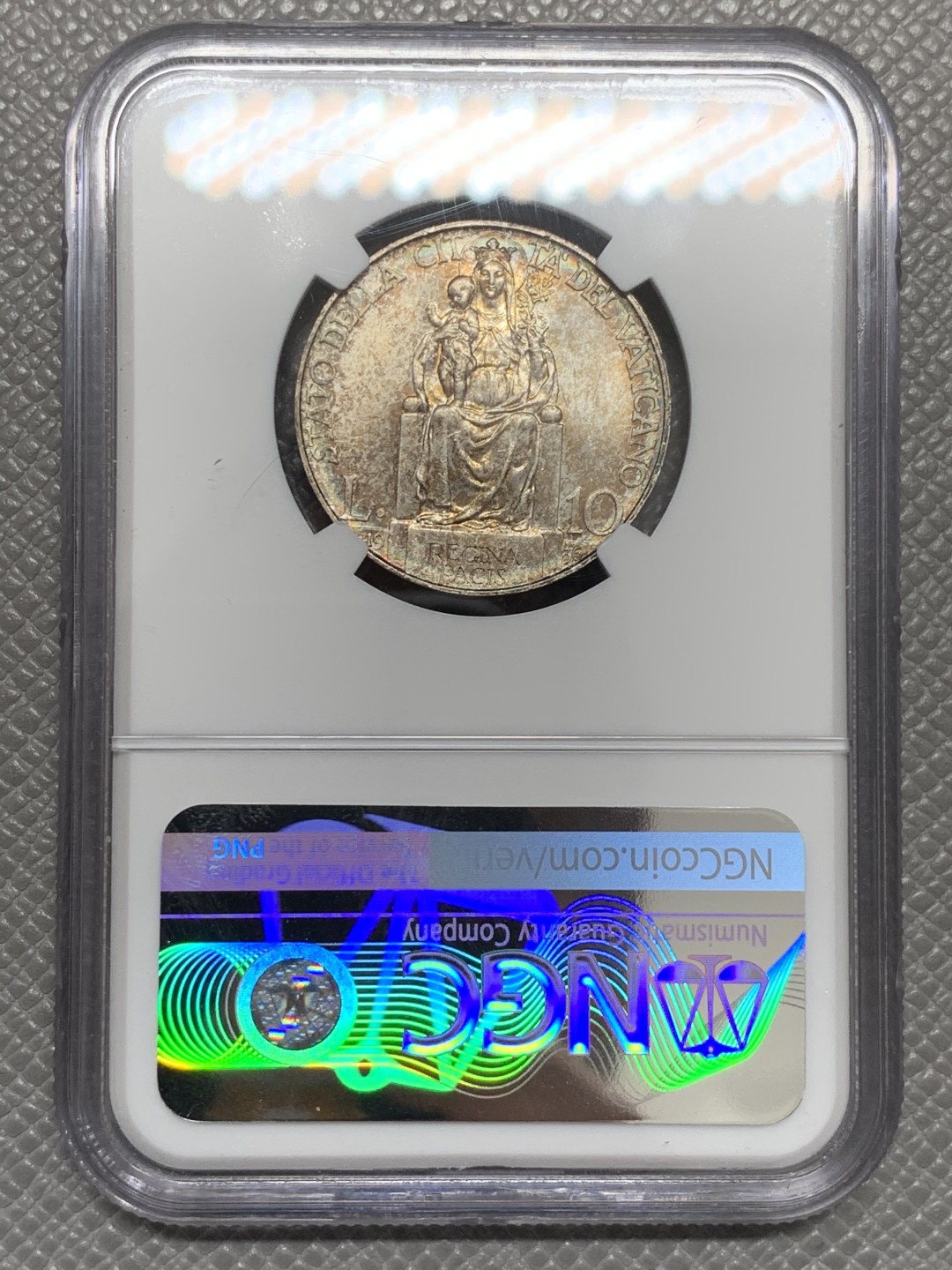 《竞宝斋》第131场-周日，周一连拍 (全场包邮) NGC MS62 梵蒂冈1936年10里拉银币 月牙彩包浆 新鲜出评