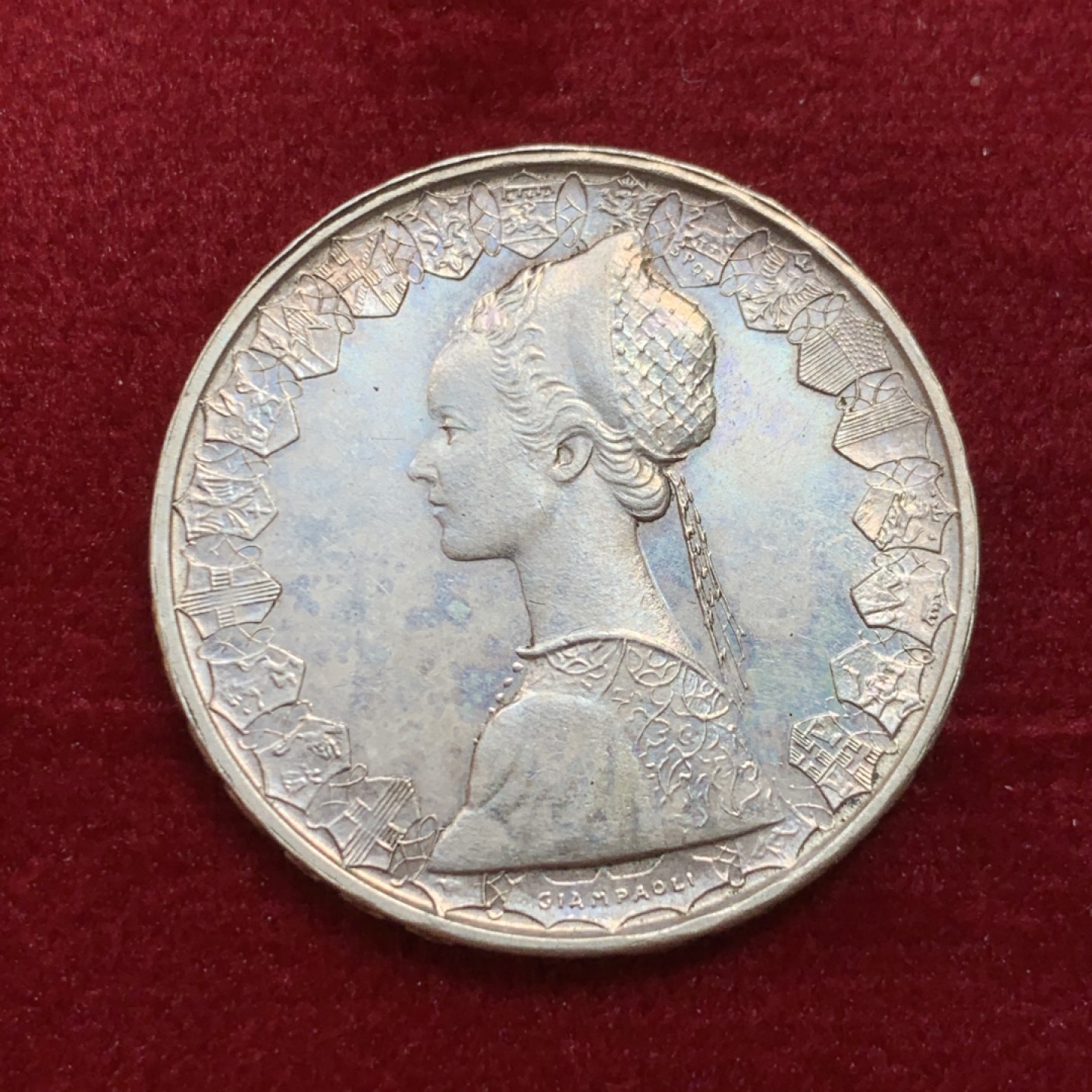 《竞宝斋》第131场-周日，周一连拍 (全场包邮) 意大利1966年美女500里拉银币，经典品种