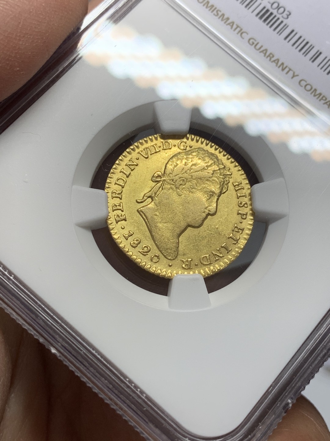 《竞宝斋》第131场-周日，周一连拍 (全场包邮) NGC-AU53 西班牙1820年 费尔南多七世 2埃斯库多金币 非常稀少的版式 品相细节都一流 严重低评