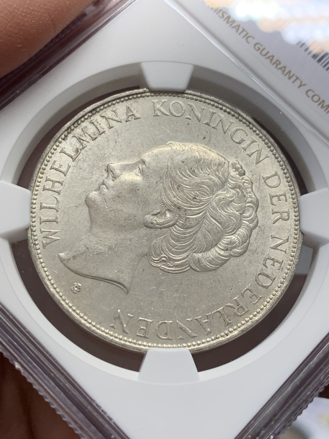 《竞宝斋》第131场-周日，周一连拍 (全场包邮) NGC-MS62 荷兰1939年 威廉米娜女王2.5盾 大银币