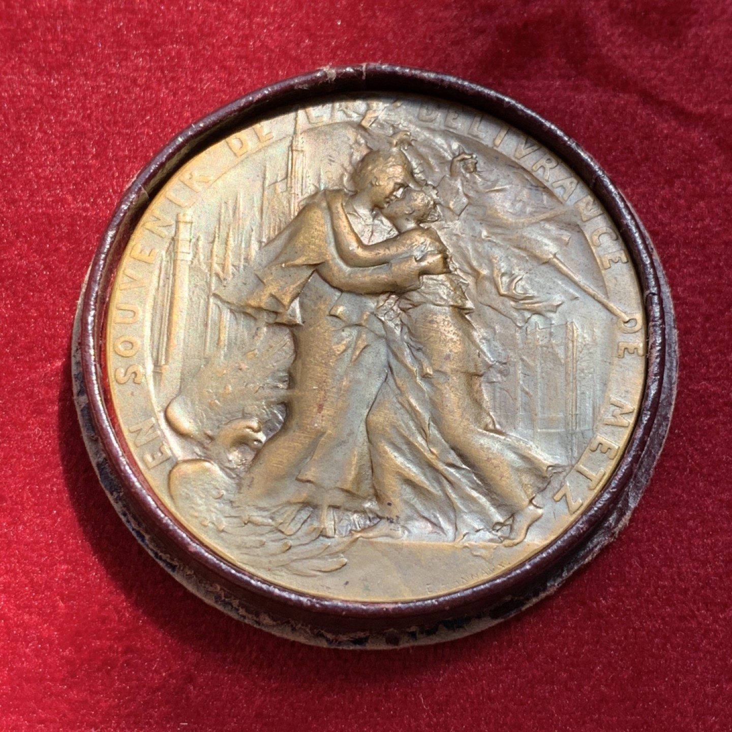 《竞宝斋》第131场-周日，周一连拍 (全场包邮) 法国 1918年 梅斯回归纪念铜章 少见带原盒 状态好