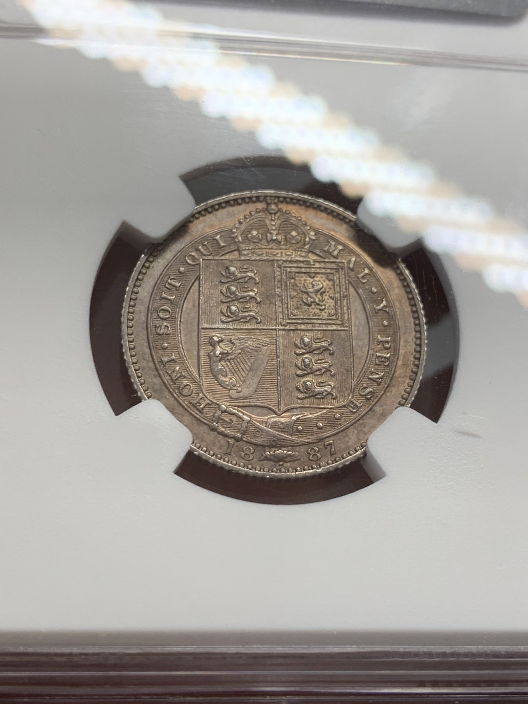 《竞宝斋》第131场-周日，周一连拍 (全场包邮) NGC MS 62 1887年英国维多利亚高冠1先令