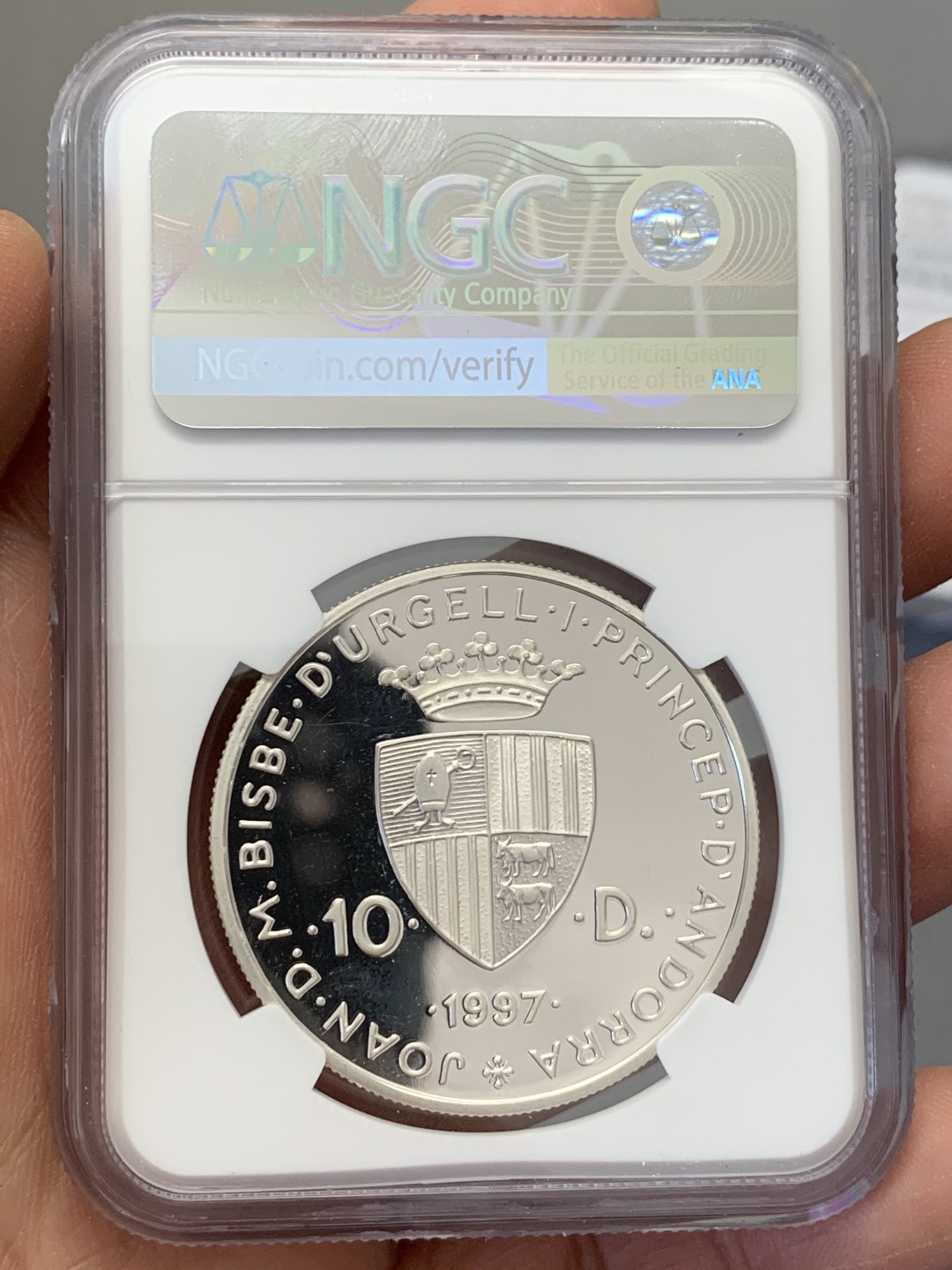 《竞宝斋》第131场-周日，周一连拍 (全场包邮) NGC-PF67 安道尔1997年 保护动物系列红狼母子 10第纳尔精制大银币