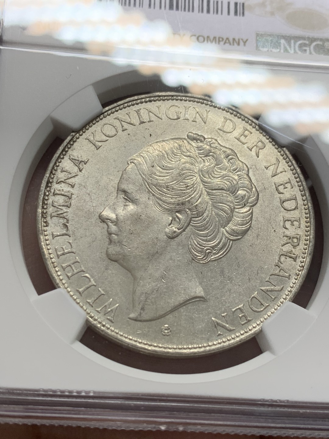 《竞宝斋》第131场-周日，周一连拍 (全场包邮) NGC-MS62 荷兰1939年 威廉米娜女王2.5盾 大银币