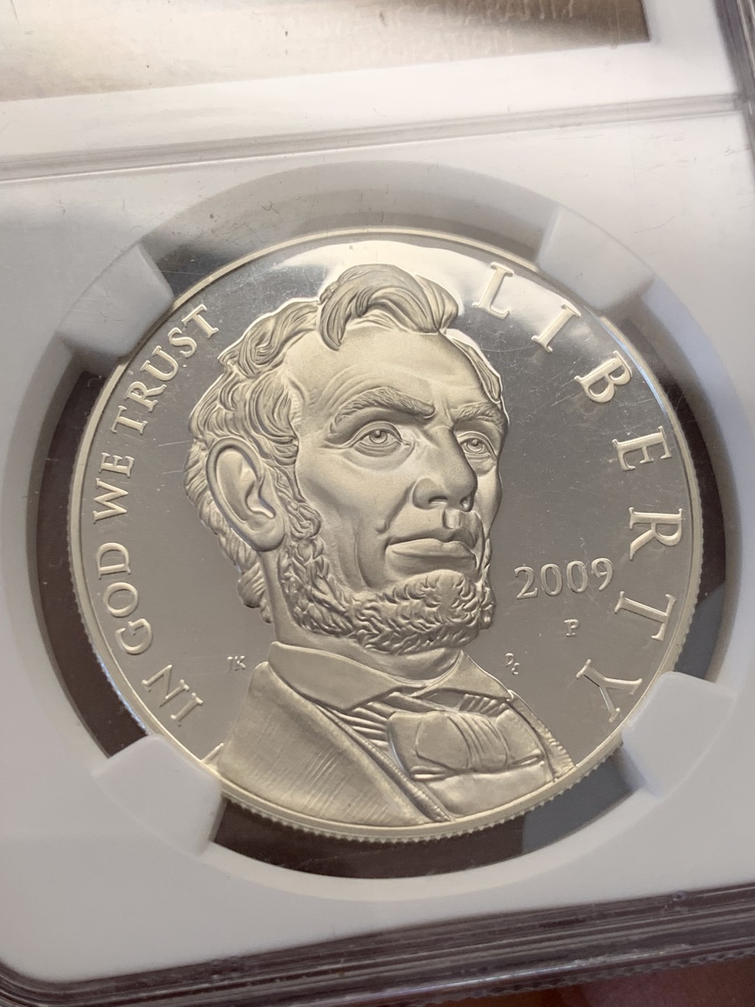 《竞宝斋》第131场-周日，周一连拍 (全场包邮) NGC-PF69 UC 美国 2009年 林肯 200周年纪念 精制大银币 900银 26.73克 高分好状态