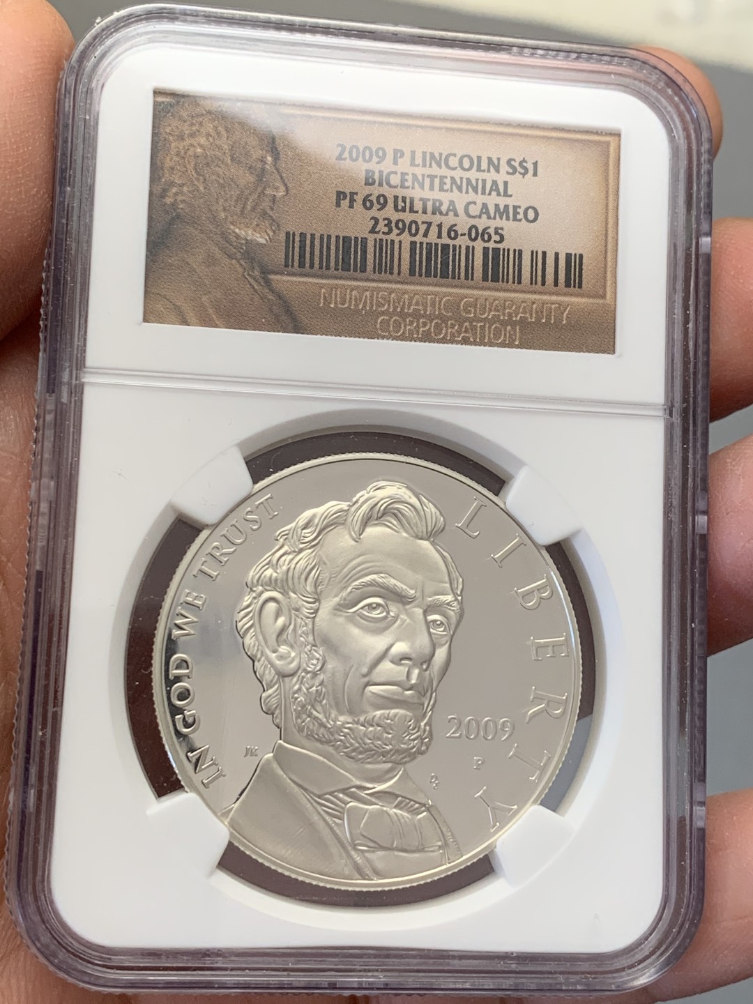 《竞宝斋》第131场-周日，周一连拍 (全场包邮) NGC-PF69 UC 美国 2009年 林肯 200周年纪念 精制大银币 900银 26.73克 高分好状态