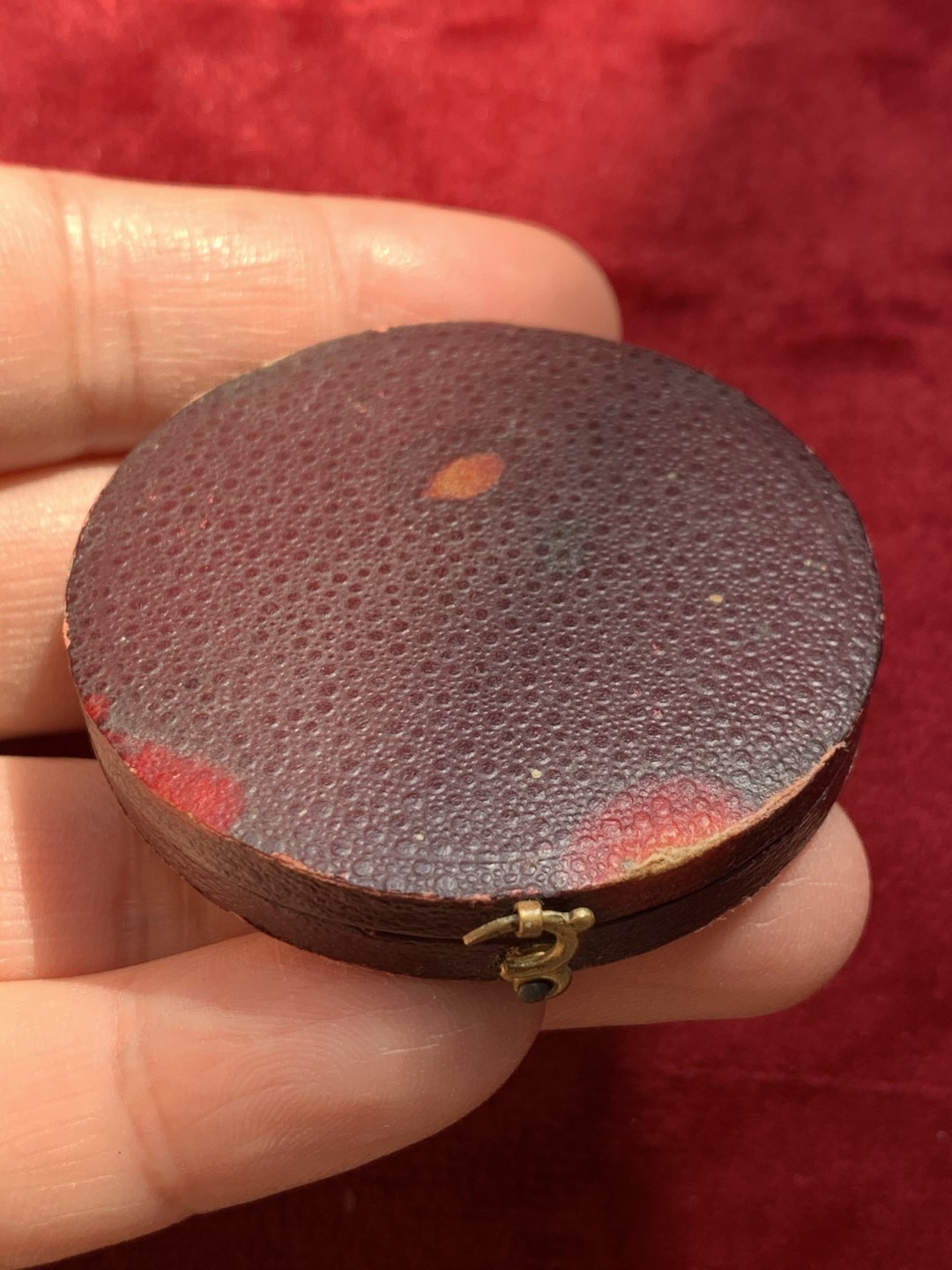 《竞宝斋》第131场-周日，周一连拍 (全场包邮) 法国 玛丽安娜女神镀银大铜章，罗蒂作品，带签名。奖章性质，Roty的另一款玛丽安娜，同样经典的设计。带无损原盒