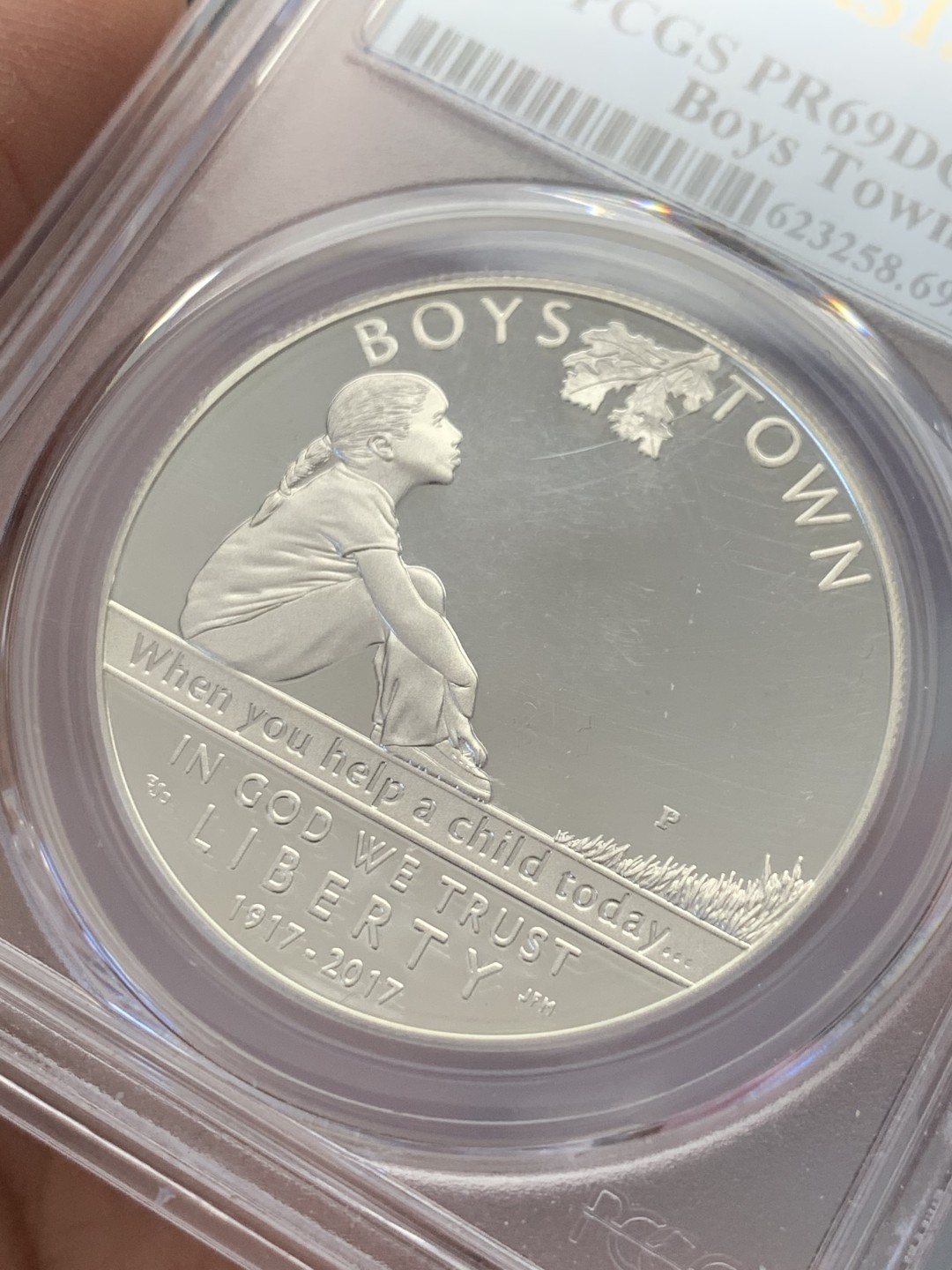 《竞宝斋》第131场-周日，周一连拍 (全场包邮) PCGS-PR69DCAM 美国 2017年 男孩城百年纪念 精制大银币 900银 26.73克 高分好状态