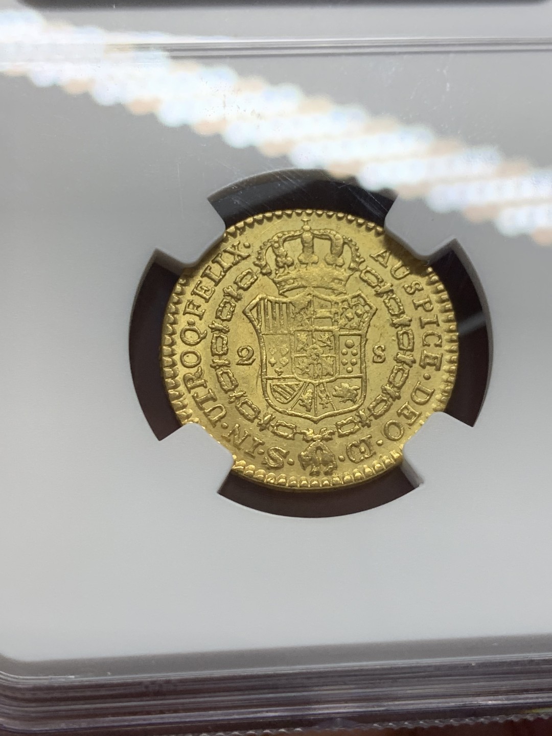 《竞宝斋》第131场-周日，周一连拍 (全场包邮) NGC-AU53 西班牙1820年 费尔南多七世 2埃斯库多金币 非常稀少的版式 品相细节都一流 严重低评