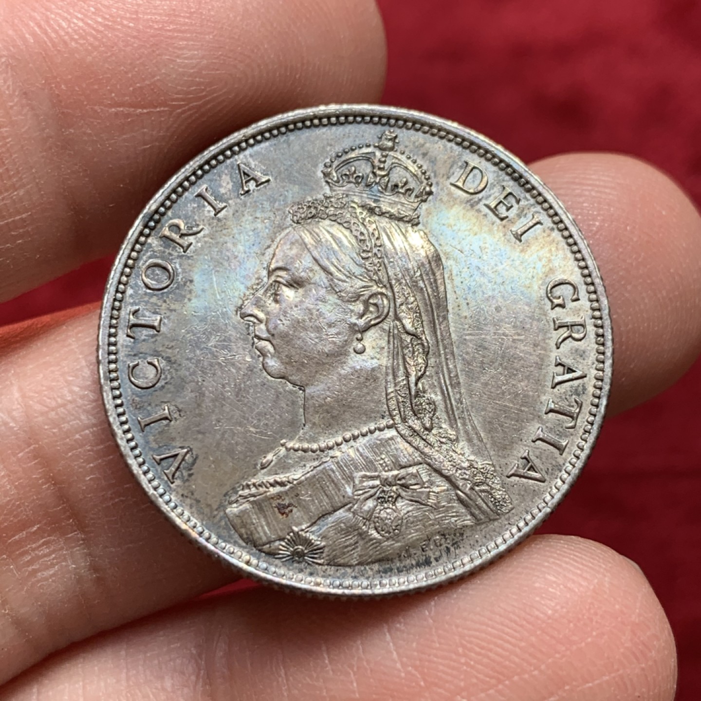 《竞宝斋》第131场-周日，周一连拍 (全场包邮) 1887年维多利亚高冠1弗洛林2先令银币