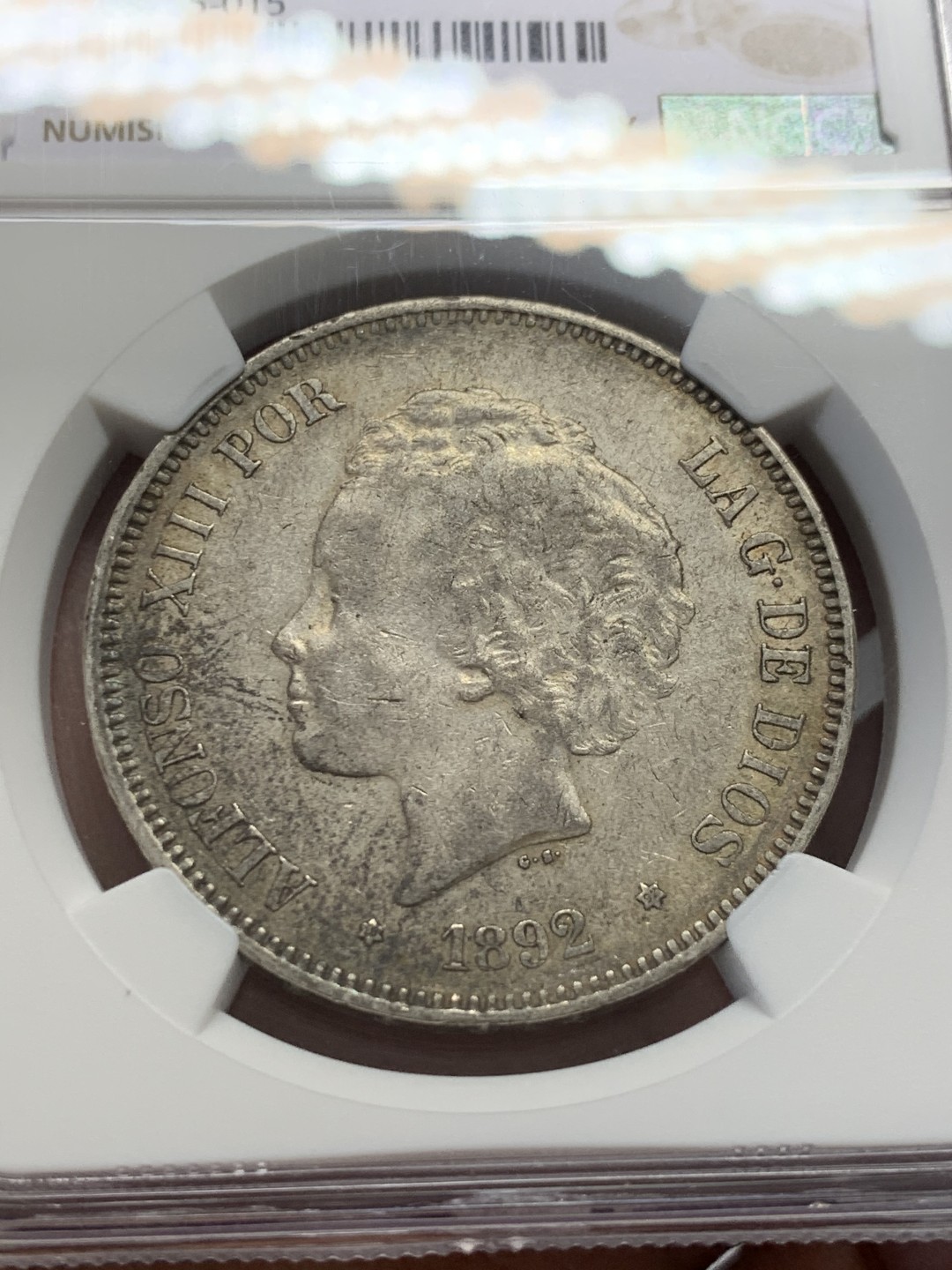 《竞宝斋》第131场-周日，周一连拍 (全场包邮) NGC-XF45 西班牙1892年 阿方索十三世爆炸头 5比塞塔双柱大银币 细节一流老币出分难 