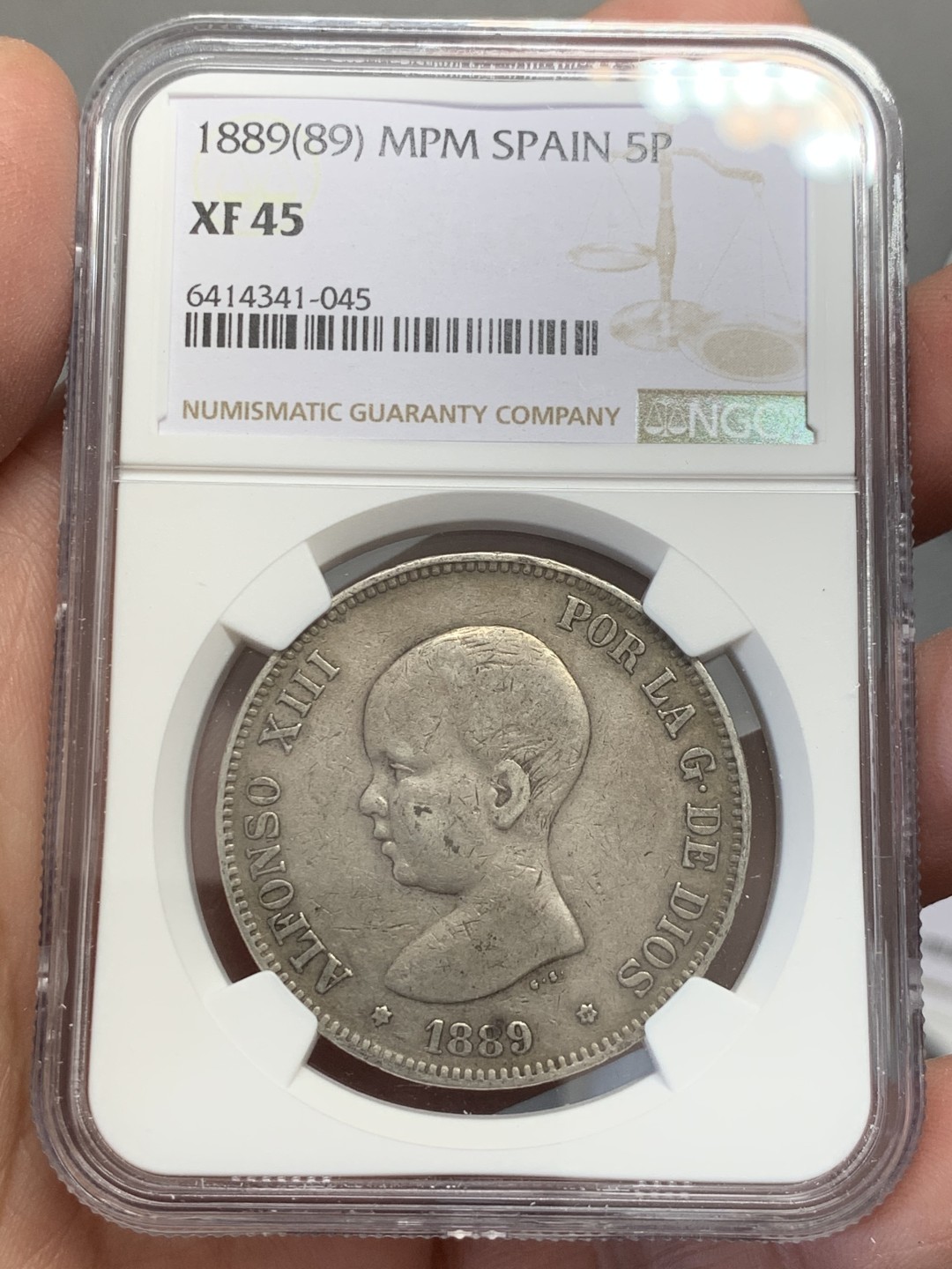 《竞宝斋》第131场-周日，周一连拍 (全场包邮) NGC-XF45 西班牙 1889年 5比塞塔 银币 小胖孩 状态很不错