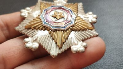 每日随心十拍007 <祼币场> 朝鲜勋章一枚