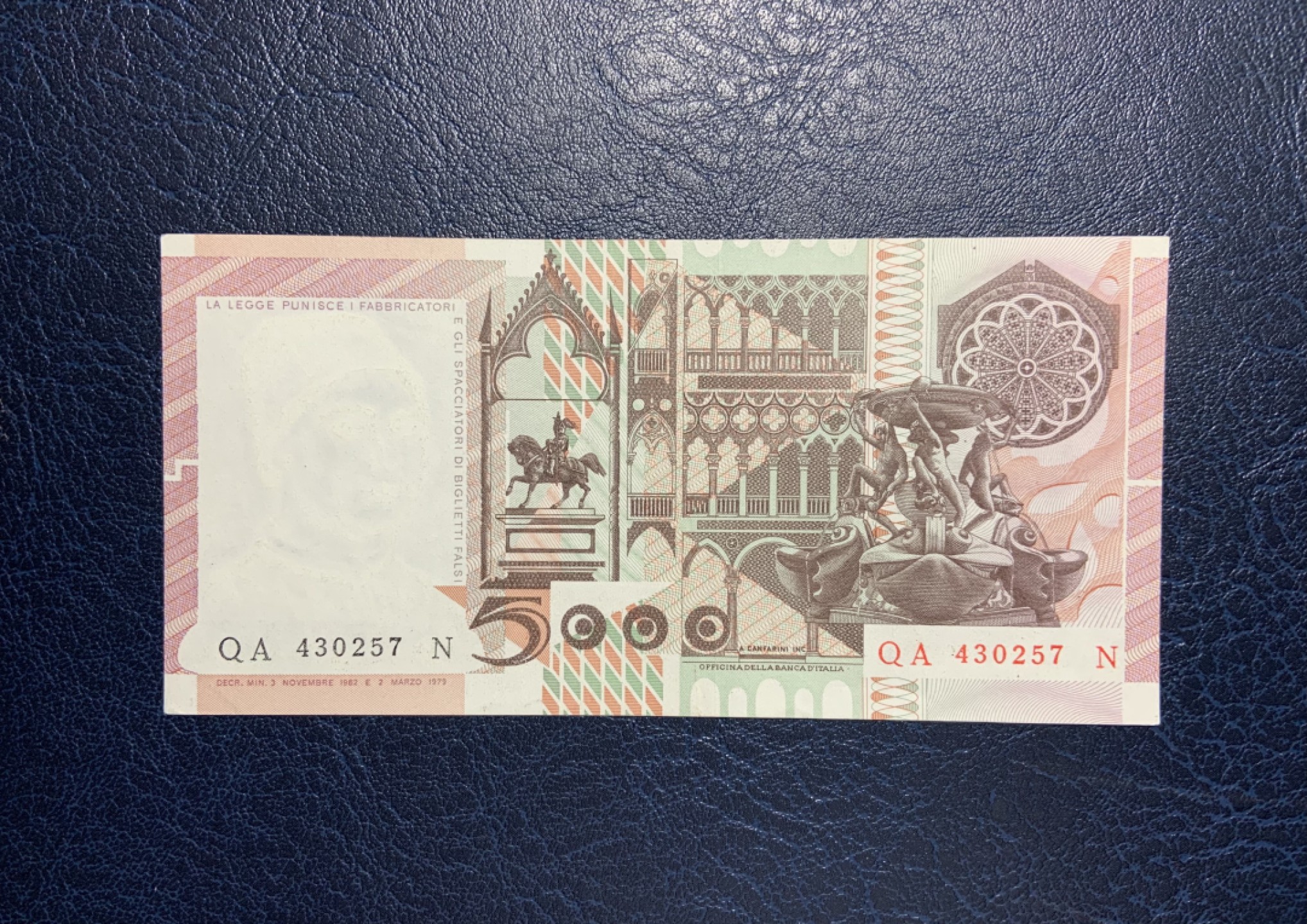 收藏联盟Quantum Auction 第229期拍卖 已更新 意大利1982年5000里拉 品相AU 乌龟喷泉 正面为雕刻大师乔尼尼作品