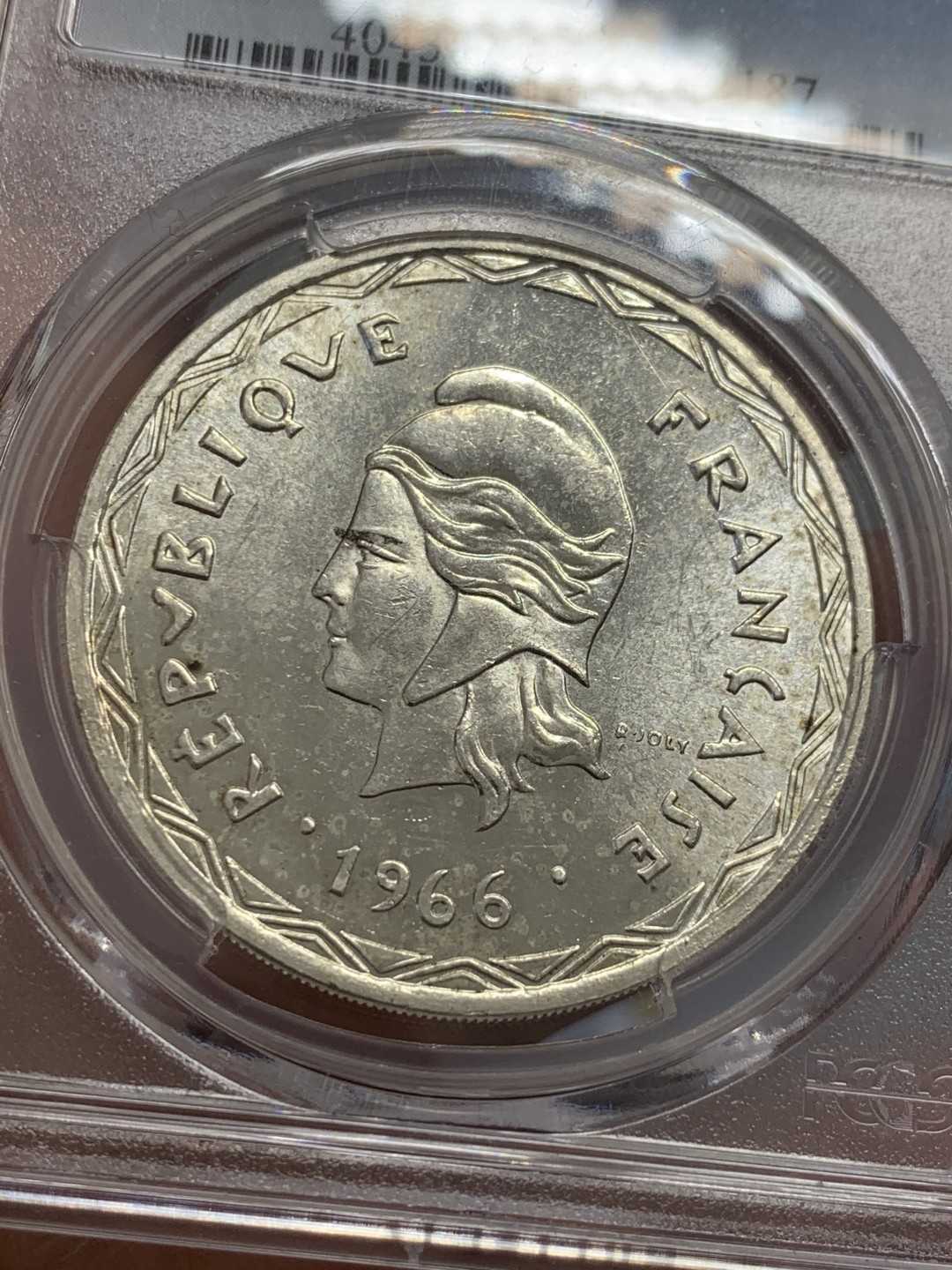 《竞宝斋》第131场-周日，周一连拍 (全场包邮) PCGS MS63 新赫布里底1966年100法郎普制大银币