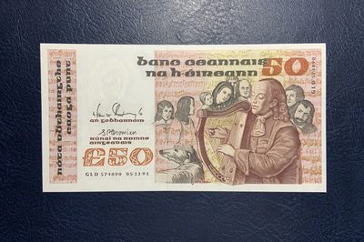 收藏联盟Quantum Auction 第229期拍卖 已更新 - 爱尔兰1991年50镑 品相全新UNC 盲人弹琴 最高面值 背面上方有轻微的拖墨