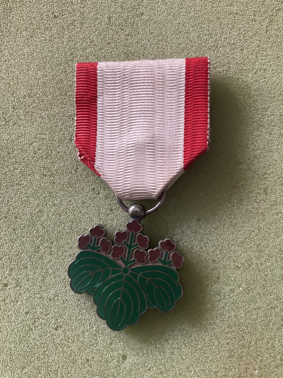 松山幣藏第二期日章奖章拍卖 七等金色桐叶章裸章