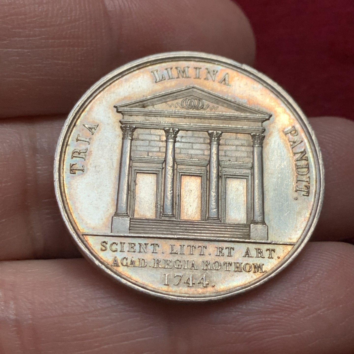 《竞宝斋》第131场-周日，周一连拍 (全场包邮) 法国1744年 诺曼底 JETON银币 细节一流 非常漂亮 15.9克 手指铭银标