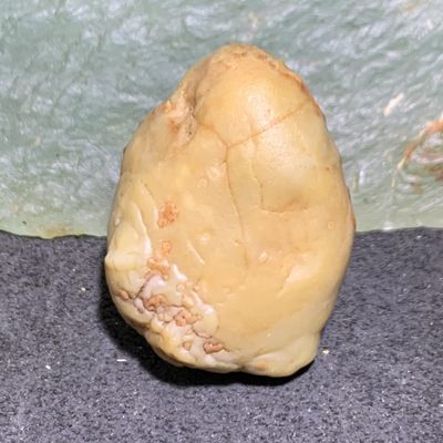 精美戈壁高玉化筋脉石原石一颗， - 精美戈壁高玉化筋脉石原石一颗，