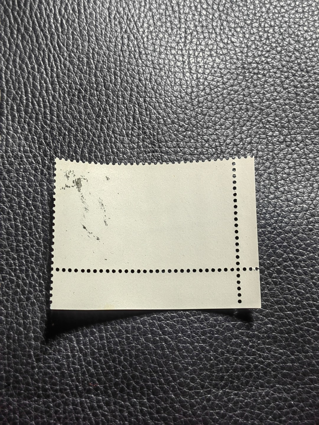 洪涛臻品批发群  精选邮票限时拍卖第一百六十七期 热门品种，特74解放军  盖销  色标数字边，老纪特三俗稀缺，经典热门票，版撕全品嘎嘎绝，面艳胶白，撕口新，适合收藏，喜欢不要错过，全品可评级《ASG评级处于初级阶段，趁便宜囤精品版撕票，后市不可估量》