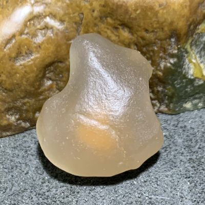 放福利！精美天然戈壁孔洞糖心玛瑙原石一颗， - 放福利！精美天然戈壁孔洞糖心玛瑙原石一颗，