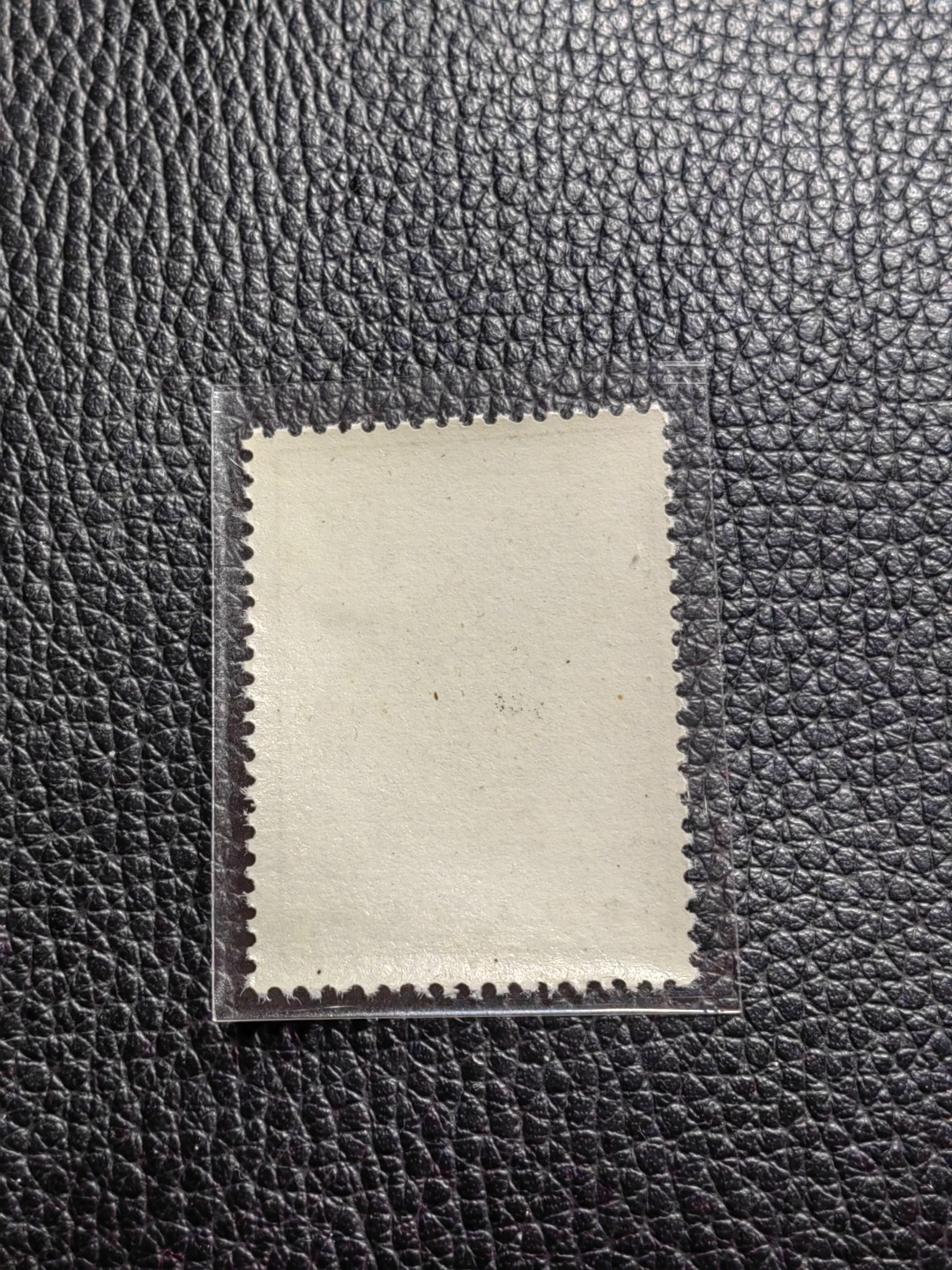 洪涛臻品批发群  精选邮票限时拍卖第一百六十六期 特63青铜器8-3盖销  ✦总筋✦版撕全品，老纪特三俗稀缺，ASG95分新票拍卖价8000多元，版撕全品盖销注意捡漏。解放初的经典票，整版撕开，面艳胶白，票挺洁净，齿孔完美，收藏评级两相宜，且有高附加值边纸。老纪特的版票资源十分稀缺难寻，机会来临时必须抓住。