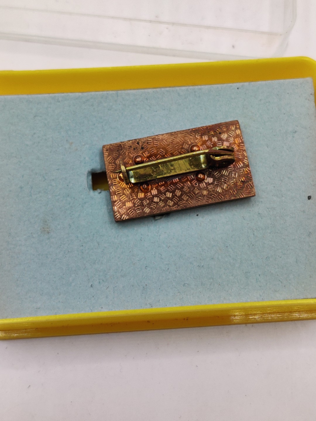 全场0元起拍 第27期 咸鱼国勋章拍卖专场 2月5日（周日）下午6：00开始 东德社会主义劳动集体奖章略章5次获得