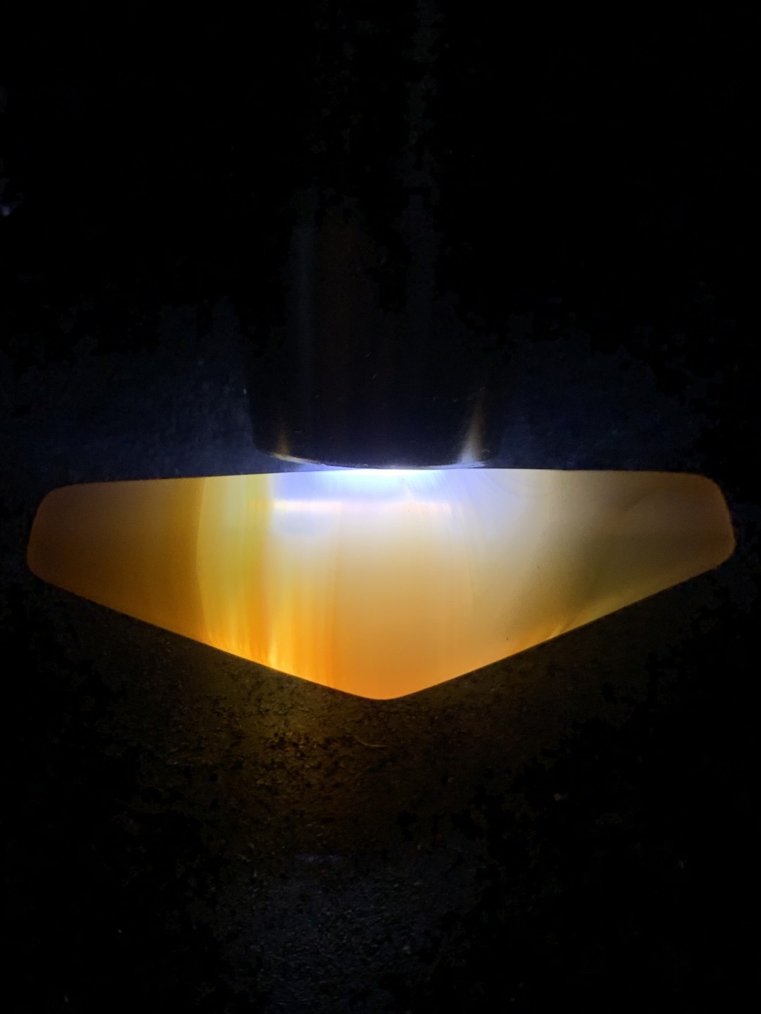 高玉化缠丝玛瑙千层纹锁骨坠，（三角珠）一颗