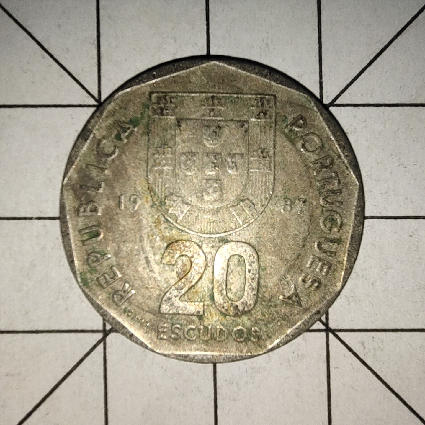 收藏之家世界硬币（捡漏，无押金，无佣金，全场满20包邮，偏远地区除外） 葡萄牙20埃斯库多1987年