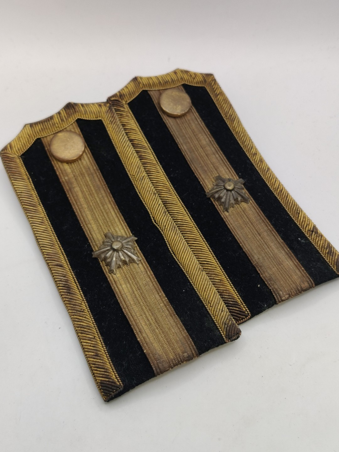 全场0元起拍 第27期 咸鱼国勋章拍卖专场 2月5日（周日）下午6：00开始 原品 日本二战时期警察肩章 警部阶级