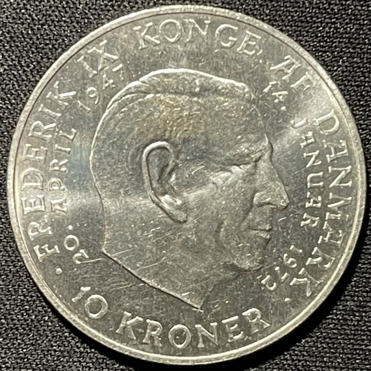 紫瑗钱币——第251期拍卖 丹麦 1972年 玛格丽特女王登基 10克朗 20.4克 0.8银 UNC