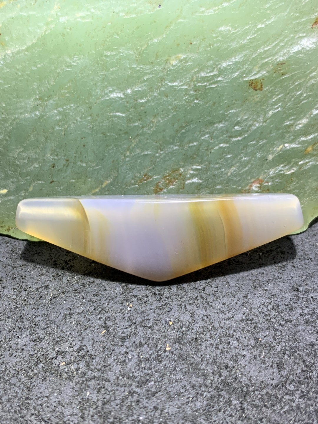 高玉化缠丝玛瑙千层纹锁骨坠，（三角珠）一颗