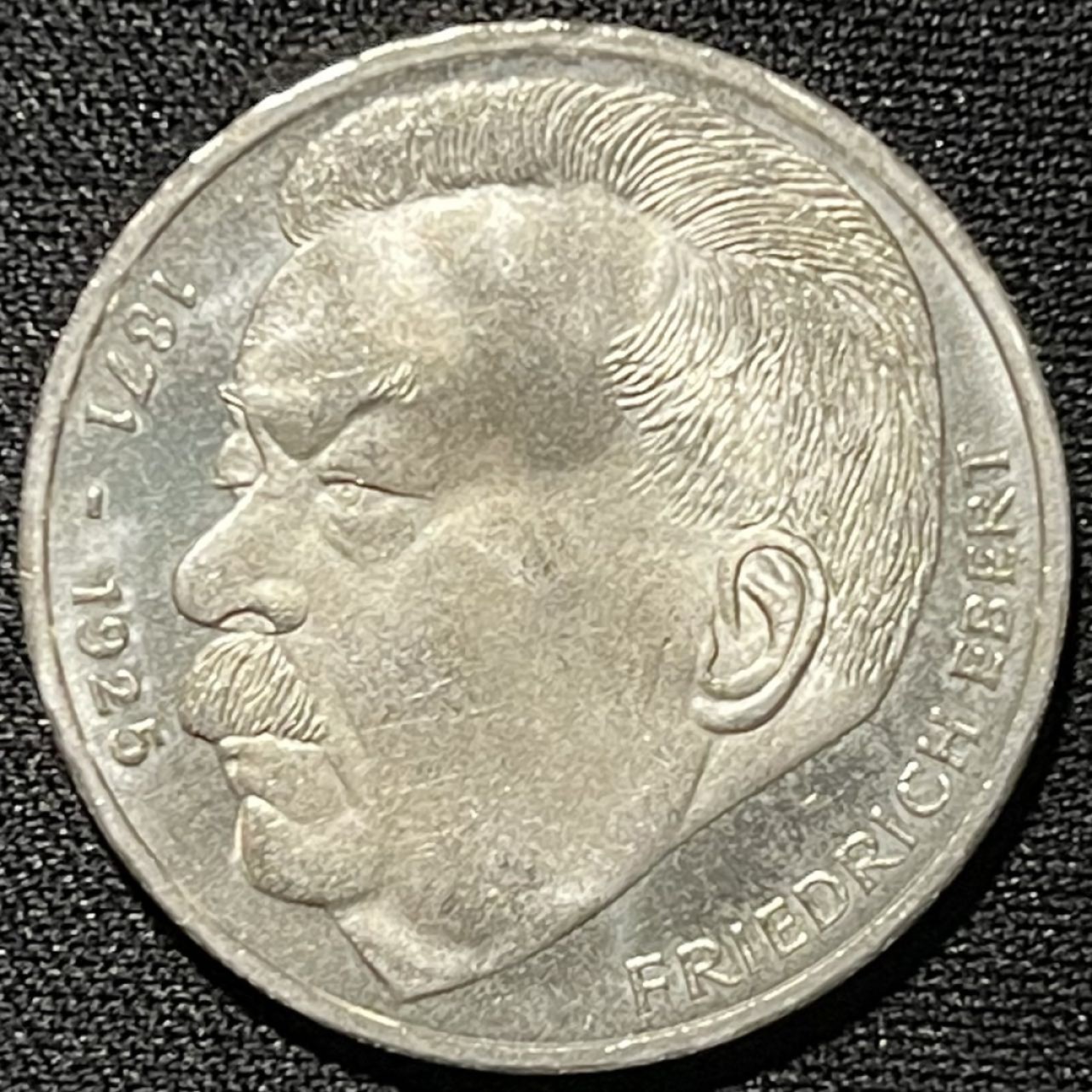 紫瑗钱币——第251期拍卖 联邦德国 1975年 J厂 艾伯特逝50世周年 5马克 11.2克 0.625银 UNC