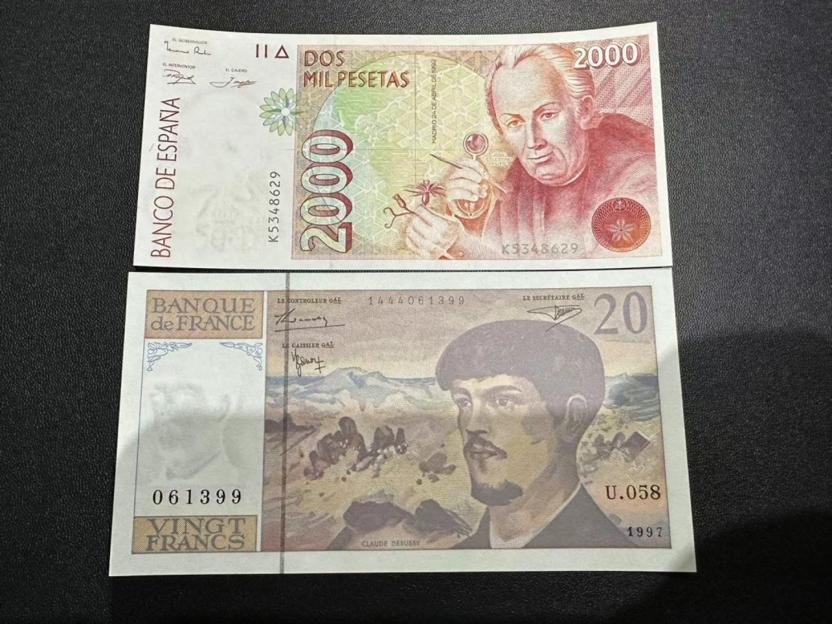 《外钞收藏家》第二百三十六期 西班牙2000、法国20法郎 两张一起 全新