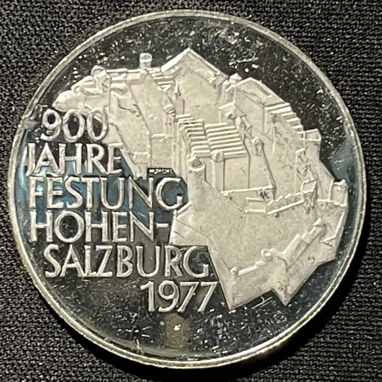 紫瑗钱币——第251期拍卖 奥地利 1977年 霍亨萨尔茨堡要塞900周年 100先令 24克 0.64银 精制