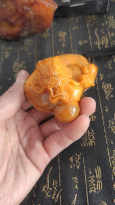 精品缅黄神龙护主手把件玉化不错天然玉石实物拍摄喜欢直接下单 精品缅黄神龙护主手把件玉化不错天然玉石实物拍摄喜欢直接下单