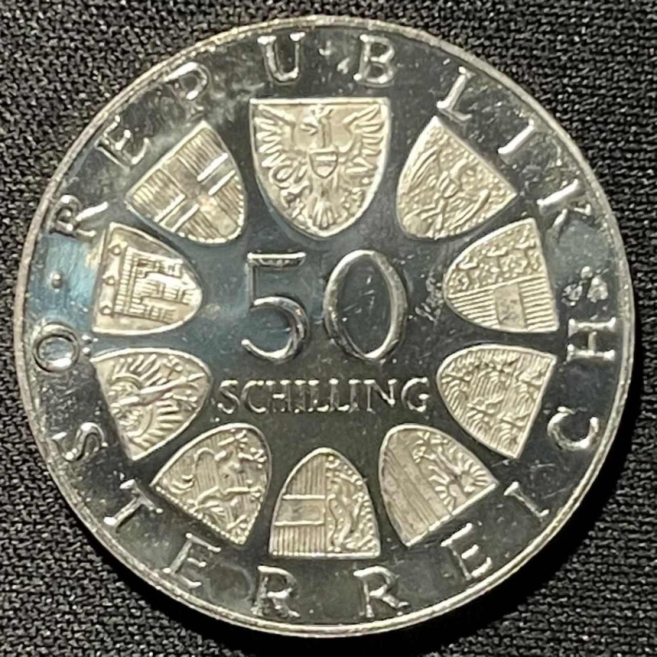 紫瑗钱币——第251期拍卖 奥地利 1974年 萨尔茨堡大教堂1200周年 50先令 20克 0.64银 精制