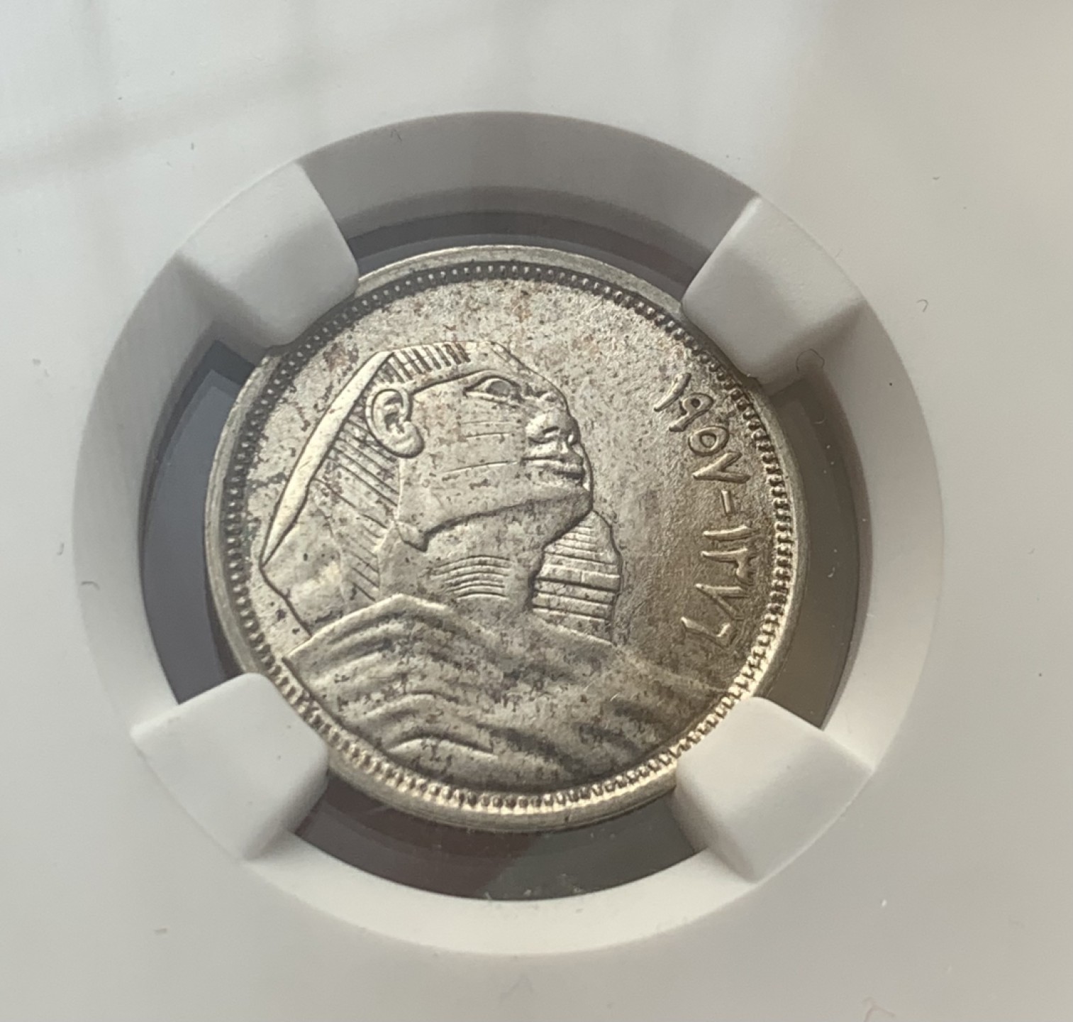 瓶子🏺第77期拍卖会 埃及1957年5PIA狮身人面像银币MS62