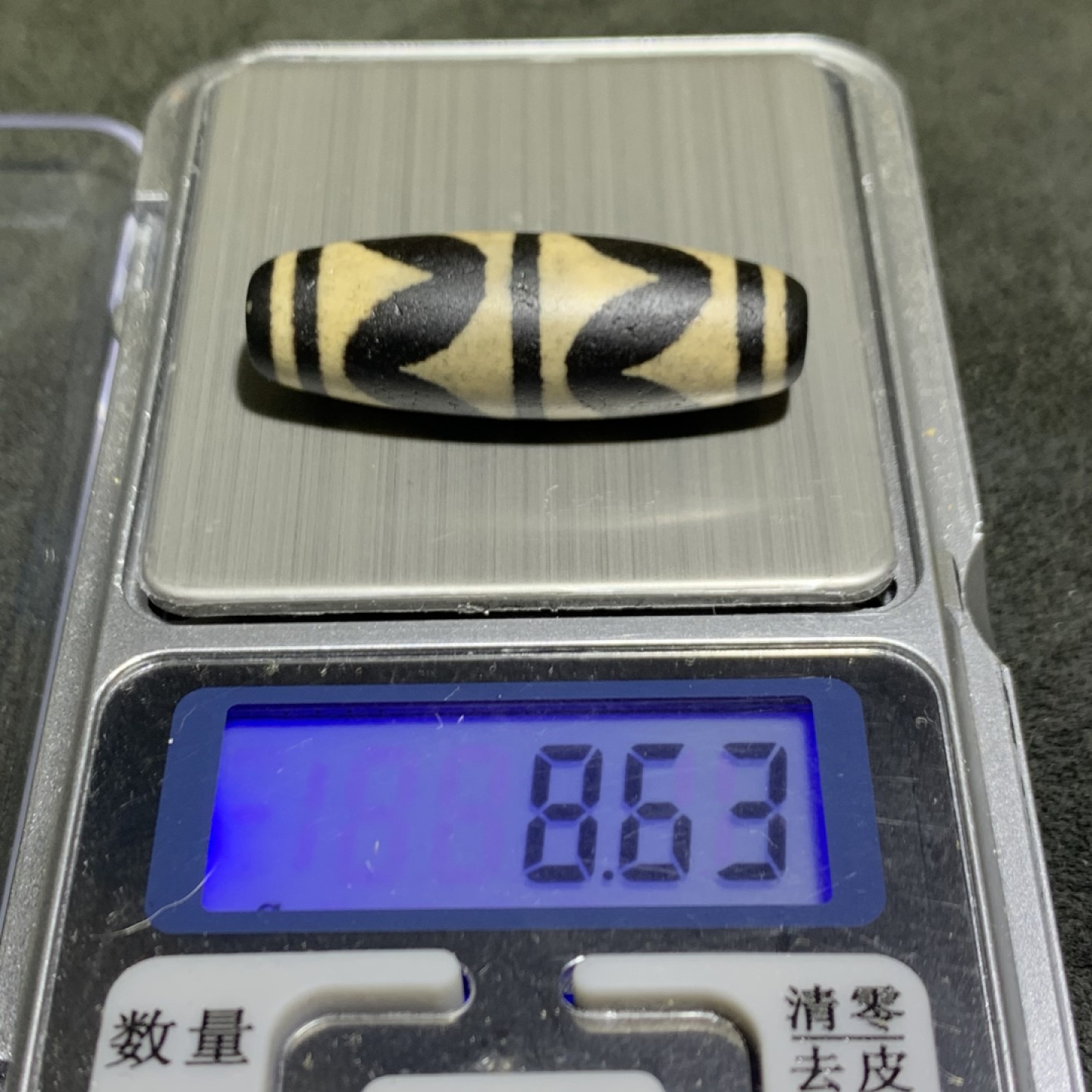 仅此一颗，精品双虎牙玛瑙天珠一颗，
