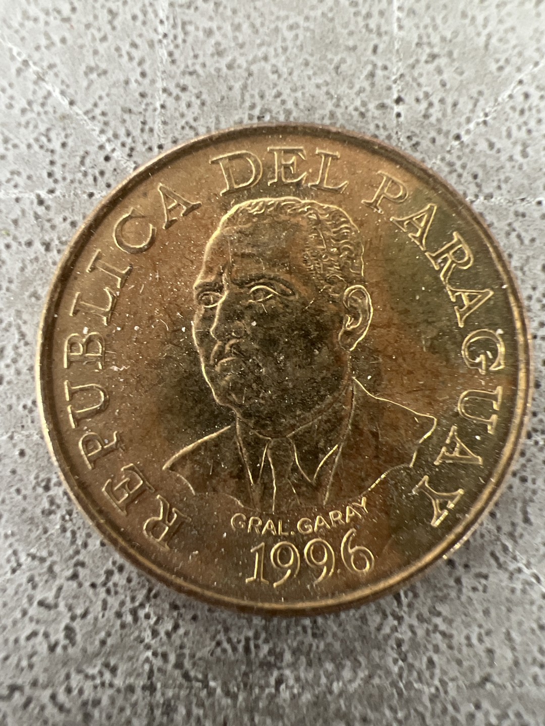 泡泡堂第211期  世界硬币邮票（无押金，无佣金，捡漏，全场20包邮，偏远地区除外） 巴拉圭10瓜拉尼