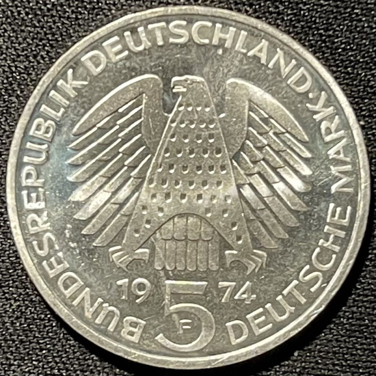 紫瑗钱币——第264期拍卖 联邦德国 1974年 F版 宪法25周年 5马克 11.2克 0.625银 UNC