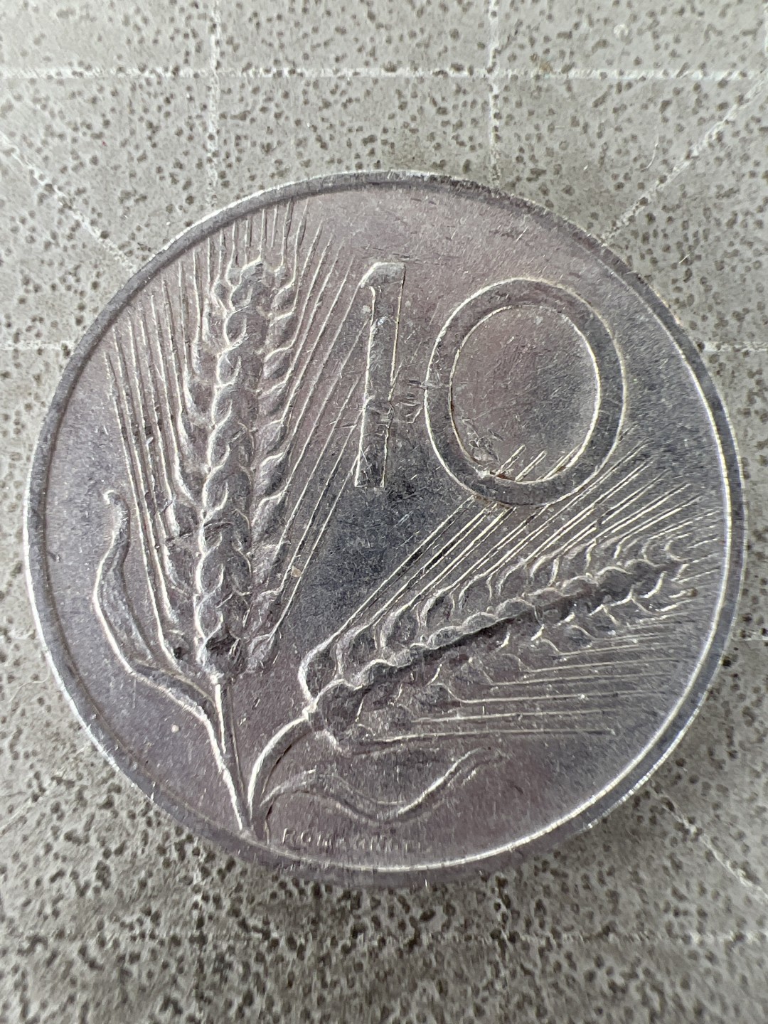 泡泡堂第225期  世界硬币邮票 （无押金，无佣金，捡漏，全场20包邮，偏远地区除外） 意大利10里拉