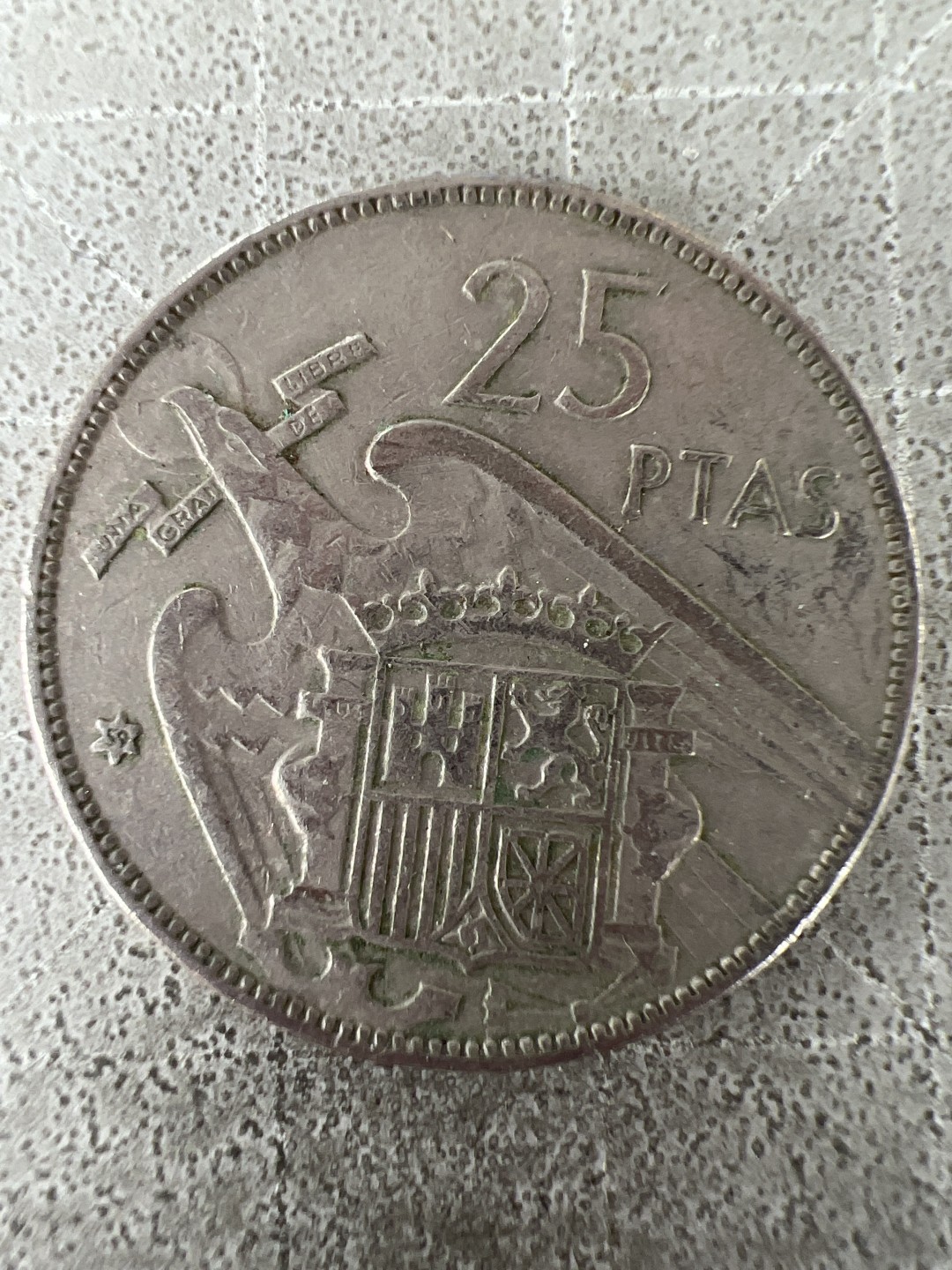 泡泡堂第287期  世界硬币 （无押金，捡漏，全场20包邮，偏远地区除外，接收代拍业务） 西班牙25比塞塔