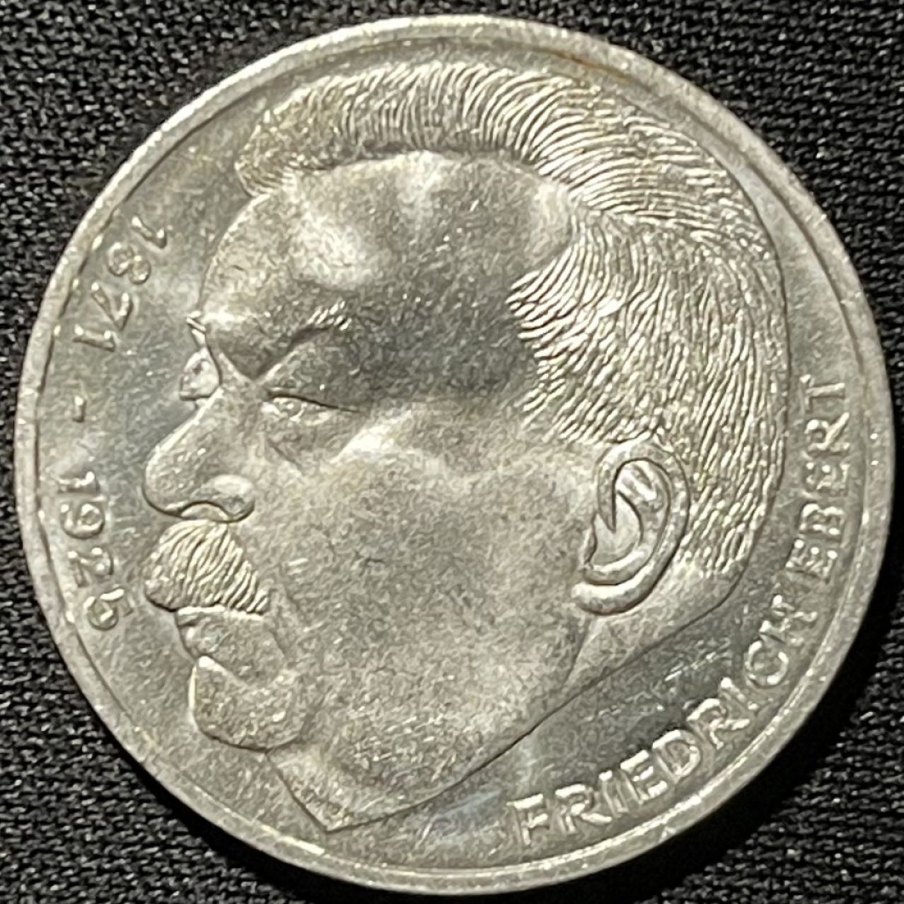 紫瑗钱币——第264期拍卖 联邦德国 1975年 J厂 艾伯特逝50世周年 5马克 11.2克 0.625银 UNC