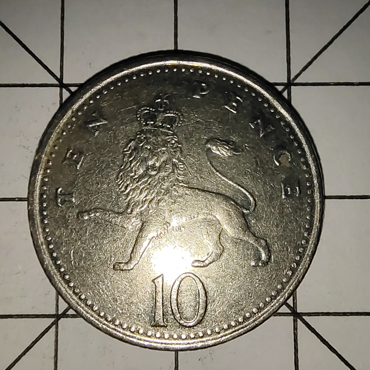 收藏之家世界硬币新年新场（捡漏，无押金，无佣金，全场满20包邮，偏远地区除外） 英国10便士2002年