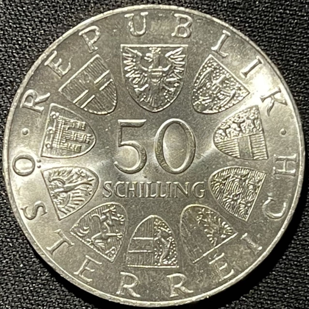 紫瑗钱币——第324期拍卖 奥地利 1974年 维也纳国际花卉展 50先令 20克 0.64银 UNC