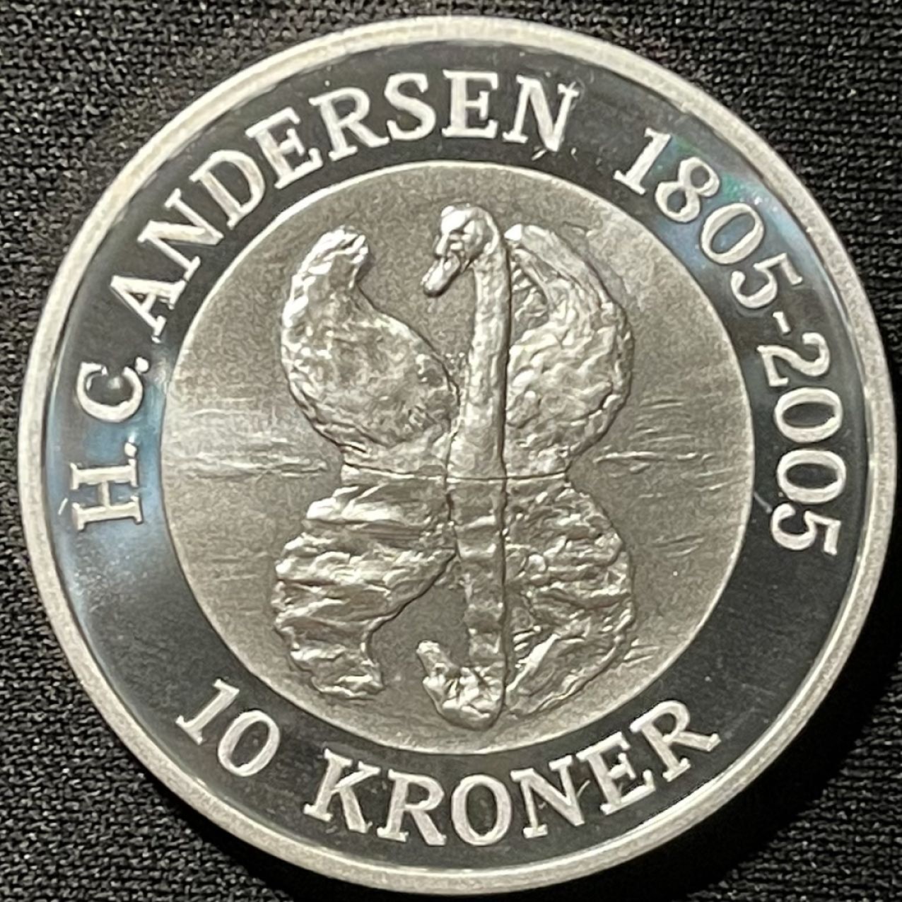 紫瑗钱币——第267期拍卖 丹麦 2005年 安徒生童话 丑小鸭 天鹤在湖中 10克朗 31.1克 0.999银 UNC